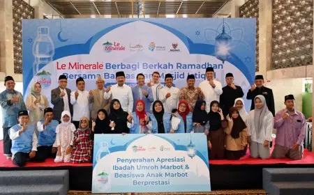 Wujudkan Impian Marbot Masjid Istiqlal: Le Minerale Berangkatkan Umroh dan Beri Beasiswa
