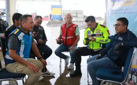 Bupati Haris Tinjau Kesiapan Tol Gending-Paiton Jelang Mudik Lebaran