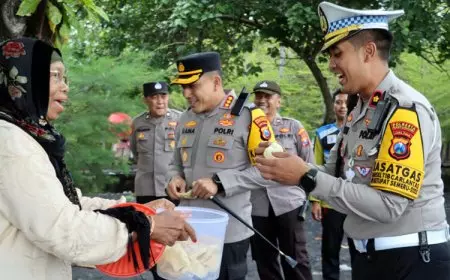 Sapaan Hangat Kapolresta Banyuwangi Sambut Wisatawan di Libur Lebaran