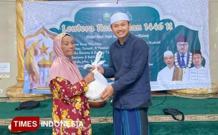 Bakti Sosial Masjid Ainul Yaqin Unisma Malang Kepada Warga Jabung