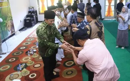 Bupati Probolinggo Hadiri Halal bihalal Perum Perhutani Probolinggo