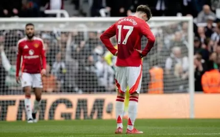 Newcastle Bungkam Manchester United 4-1, Barnes Bersinar di Paruh Kedua