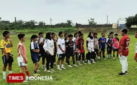 Sentuhan Coach Persewangi di Balik Ambisi Emas Porprov Sepak Bola Putri Banyuwangi