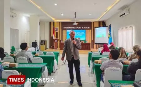 Alumni Sharing Session Membuka Wawasan untuk Mahasiswa UNIPMA Peserta Wisuda