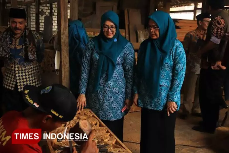 Desa Tumapel Gresik Angkat Ukiran Kayu Jadi Produk Unggulan, Tembus Pasar Luar Daerah