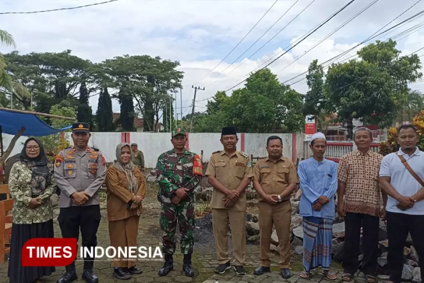 Wujudkan Generasi Beriman, Wali Murid di Banyuwangi Swadaya Bangun Mushola