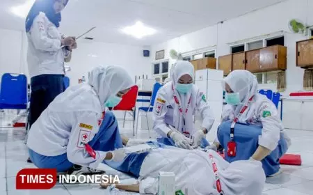 Latihan Evakuasi hingga Dapur Umum: PMR SMA An Nur Malang Siap Jadi Garda Terdepan Tanggap Bencana