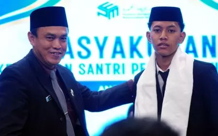 102 Santri Lulus dari PEM Gondanglegi Malang, Siap Jadi Saudagar Muslim dan Penggerak Ekonomi Umat
