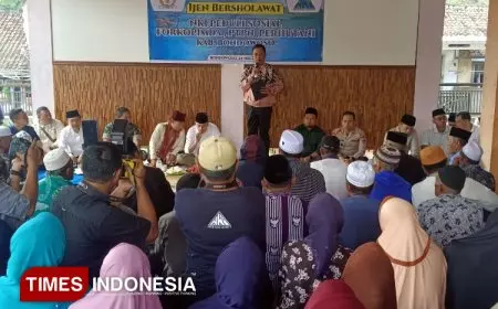Rukun Guyub Saat Bupati Bondowoso Bertemu Warga Desa Kaligedang Pasca Insiden Pembakaran