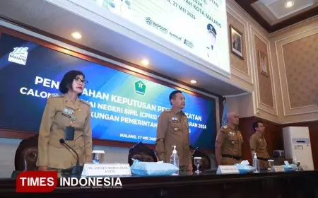 Serahkan SK CPNS, Wali Kota Malang Tekankan Komitmen Melayani Masyarakat
