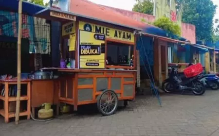 Mie Ayam Pak No: Cita Rasa Legendaris dari Gerobak Sederhana di Tengah Kota Malang