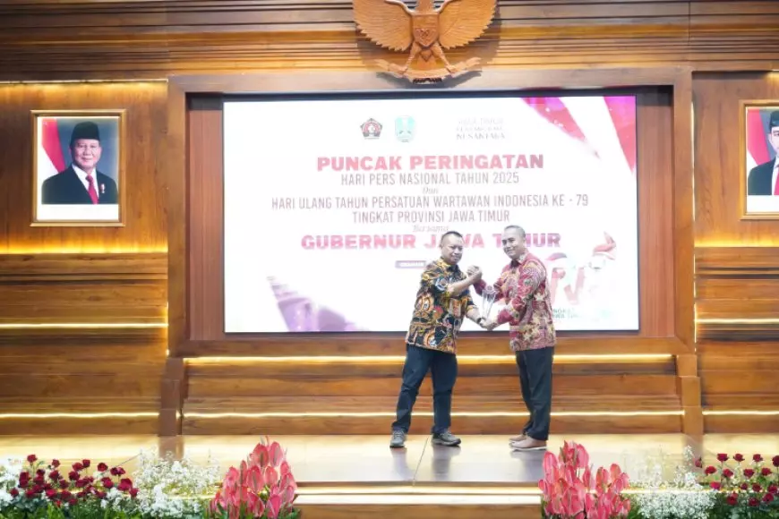 Puncak Resepsi HPN 2025, Bank Jatim Raih Penghargaan dari PWI Jawa Timur