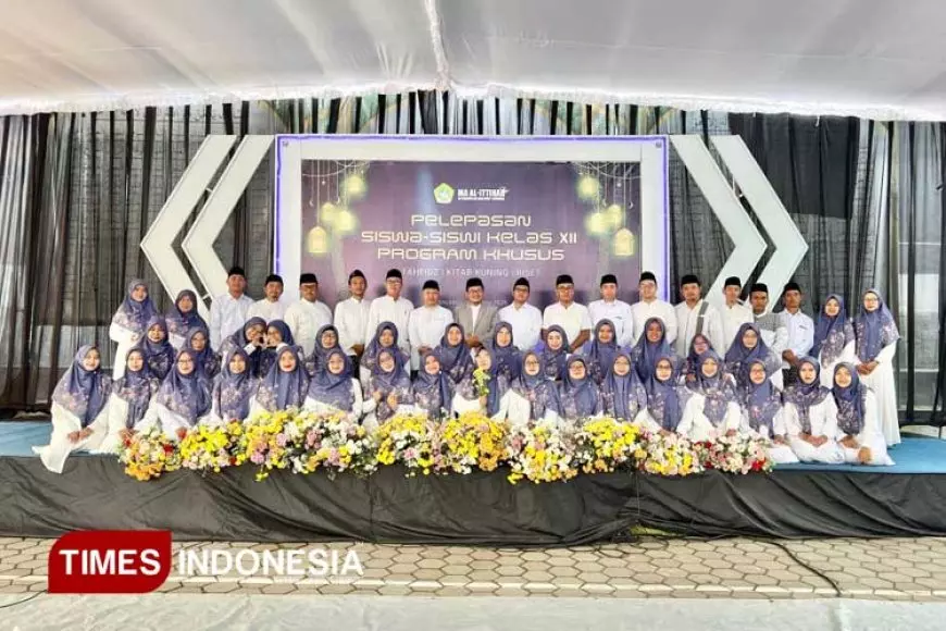 Pelepasan Siswa-Siswi Program Khsuus MA Al-Ittihad Malang
