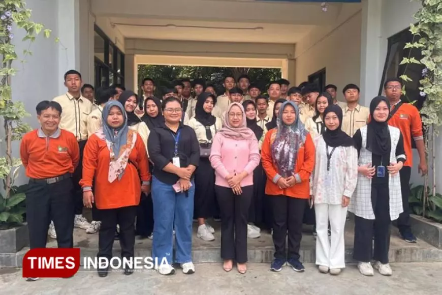 Kunjungan Industri SMK Bhakti Mulia Pare Kediri di KEK Singhasari