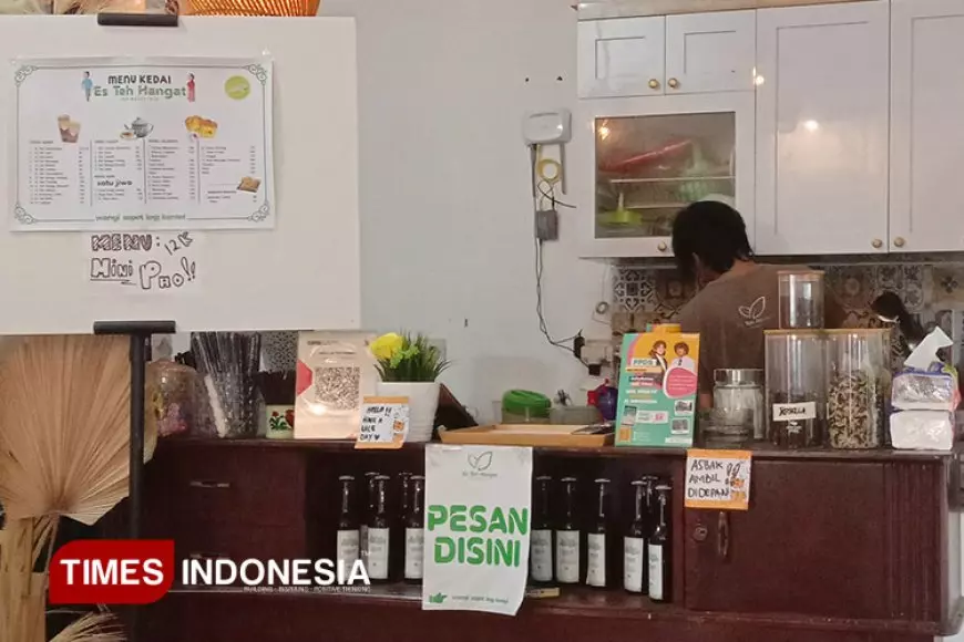 Kedai Esteh Hangat di Singosari Malang, Tempat Nongkrong dengan Teh Unik