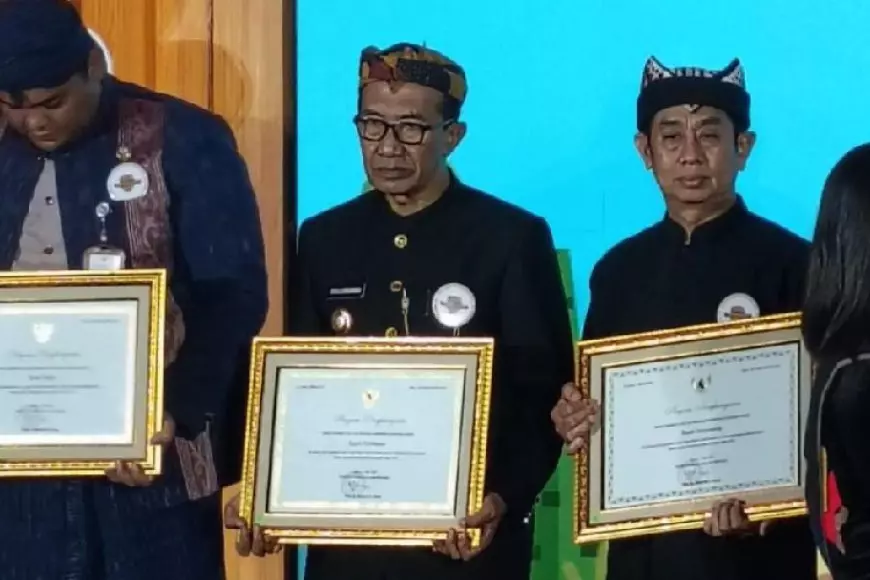Terus Lestarikan Bahasa Using, Banyuwangi Kembali Sabet Penghargaan dari Kemendikdasmen