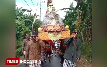 Jelang 1 Suro, Pemdes Sidomekar Gelar Kirab Tumpeng
