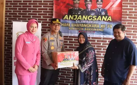Jalin Kehangatan di Hari Bhayangkara Ke&#45;79, Polresta Banyuwangi Kunjungi Purnawirawan dan Keluarga Besar Polri