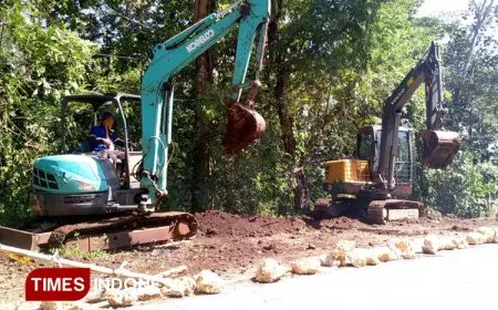 PU Bina Marga Tangani Plengsengan Longsor di Pagak Kabupaten Malang