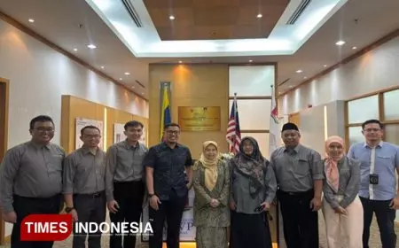 Prodi Administrasi Bisnis FISIP UNMER Malang Lakukan Lawatan Menunjang Akreditasi Unggul ke Malaysia