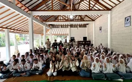 Mahasiswa FIA UB Edukasi Siswa SMA Soal Bahaya Pernikahan Dini