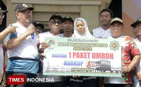 Jalan Sehat Hari Koperasi, Warga Gresik Terharu Dapat Hadiah Umroh