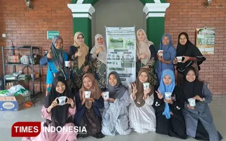 Transformasi Kreativitas oleh Tim Pengabdian UNISMA di PP Mambaul Ulum, Planting Craft Unik untuk Santriwati