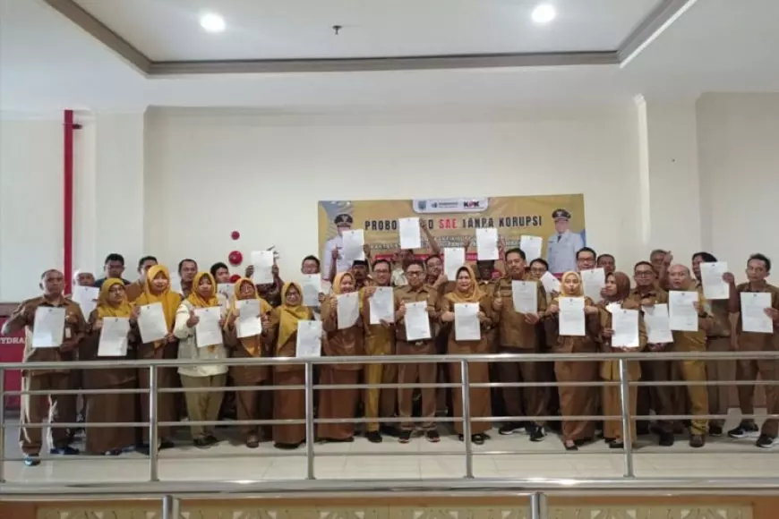 Komitmen Cegah Korupsi, Diskominfo Probolinggo Teken Pakta Integritas