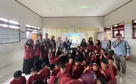 Lewat Seminar Inspiratif, KKN 79 Bangkitkan Semangat Belajar Siswa SDN Sojopuro