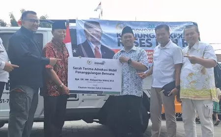 Hidayat Nur Wahid Serahkan Mobil Tanggap Bencana untuk Warga Jakarta Selatan