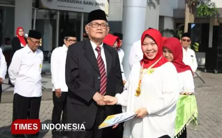 YPPI Widya Gama Malang Gelar Upacara HUT ke- 80 RI sekaligus Apresiasi Abdi Karya Nugraha