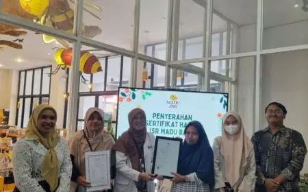 LPH UNISMA Serahkan Sertifikat Halal kepada JSR Madu Bahagia