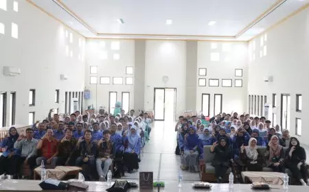 Dosen Kimia Organik FMIPA ITB Gelar Pengabdian Masyarakat untuk Guru Kimia dan Siswa SMA di Kabupaten Majalengka