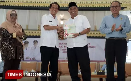 BPN Sleman Serahkan 171 Sertifikat Tanah Kasultanan ke Pemkab Sleman