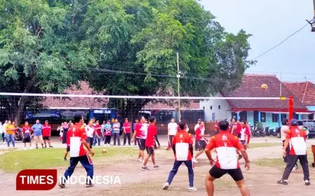 Adu Smash! Perangkat Desa Meriahkan Agustusan di Kecamatan Diwek Jombang