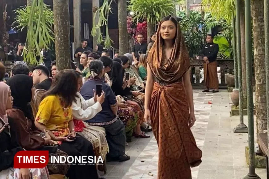 Hotel Tugu Malang & Rezawu Atelier Persembahkan “Sejiwa Merajut Era”