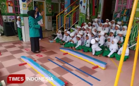 Keceriaan HUT RI Kolaborasi RA Muslimat NU 23 dan Mahasiswa PIAUD UNISMA