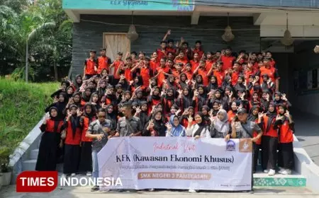 Belajar Dunia Digital, Siswa PPLG SMK Negeri 3 Pamekasan Kunjungi KEK Singhasari