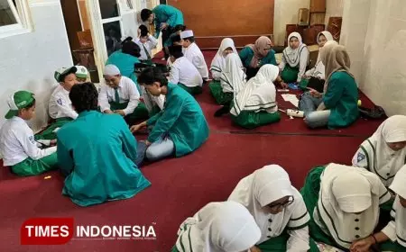 Mahasiswa UNISMA Edukasi Tentang Literasi Keuangan pada Siswa MI