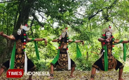 UNMER Malang Kembangkan Website KLEB untuk Promosi Wisata  Budaya Seni Topeng Purwa