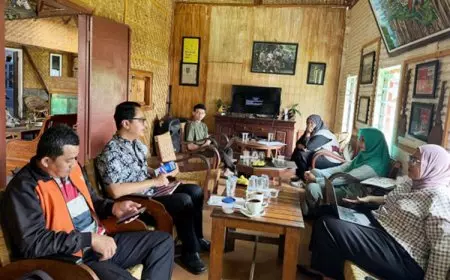 UMM Gelar Program Pembuatan E-commerce Dukung Digital Marketing Paguyuban Q-Mas M Berbasis Mobile