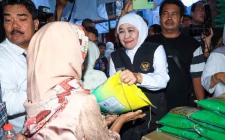 Pasar Murah Mojokerto, Khofifah Pastikan Harga Sembako di Bawah Pasaran
