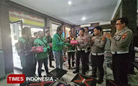 Ojol Beri Kejutan Spesial di HUT ke&#45;70 Lalu Lintas di Polres Majalengka