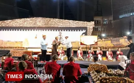 Lewat Wayang, Unesa Surabaya dan Bakesbangpol Dorong Generasi Muda Lestarikan Budaya