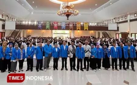 Gelar PKKMB Pascasarjana UNIPMA Madiun, 359 Mahasiswa Baru Siap Menjadi Generasi Unggul