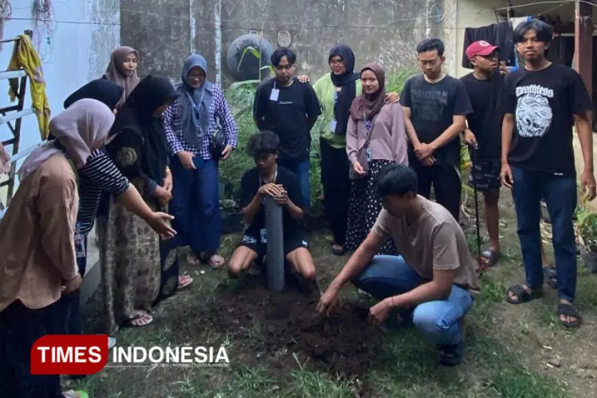 KSM&#45;T UNISMA Kembangkan Biopori untuk Pengelolaan Sampah Organik