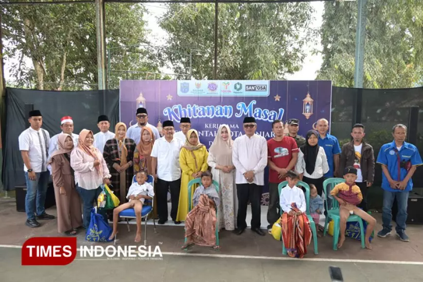Khitanan Massal di Banjar: Kolaborasi Pemkot dan Gandara Group Wujudkan Kepedulian Sosial