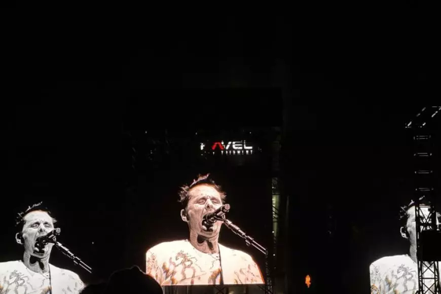 Kembali Setelah 18 Tahun, Muse Bikin Jakarta Bernyanyi Tanpa Henti