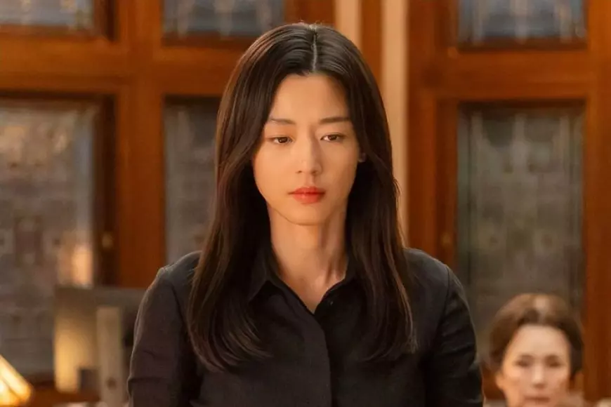 Peach Company Tegaskan Pembatalan Kontrak Jun Ji Hyun tak Berkaitan dengan Tempest