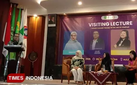 Visiting Lecture Ajak Mahasiswa Unira Malang Peka Diri dan Reflektif